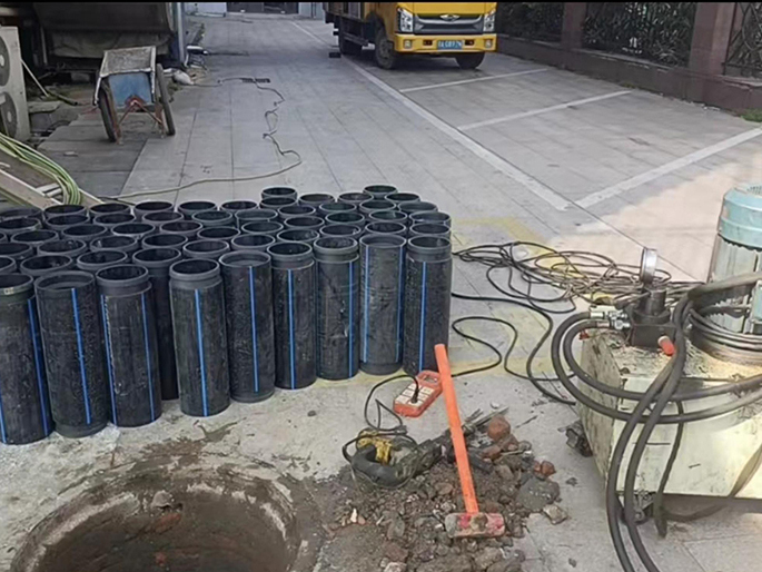 水城PE置换管厂家 DN315置换管 非开挖管短管置换